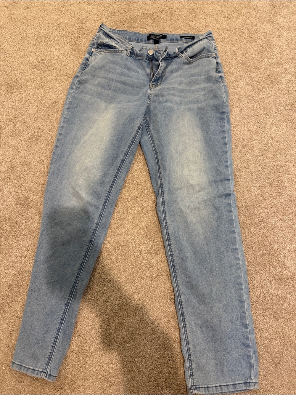 Light Blue Judy Blue size 7/28 Women's boyfriend fit Stretch Jeans